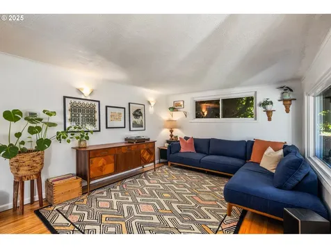 1112 NE 160th Avenue Portland OR 97230