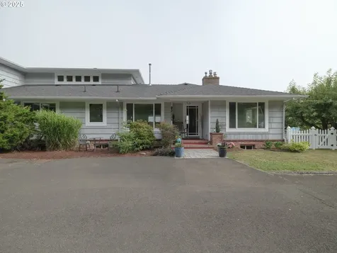 183 W Grand Avenue Astoria OR 97103