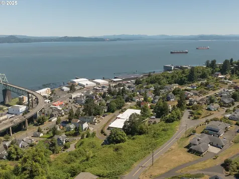 183 W Grand Avenue Astoria OR 97103