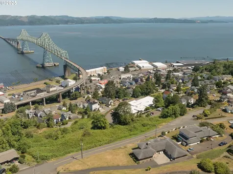 183 W Grand Avenue Astoria OR 97103