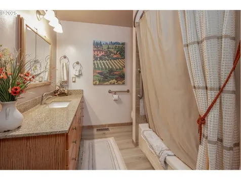 4405 NE 29th Avenue Vancouver WA 98663