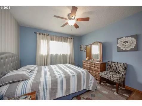 4405 NE 29th Avenue Vancouver WA 98663