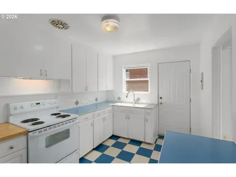312 NE 61st Avenue Portland OR 97213