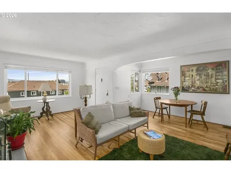 312 NE 61st Avenue Portland OR 97213
