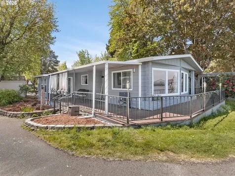 2201 N Menzies Drive Portland OR 97217