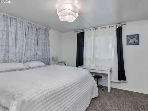 2201 N Menzies Drive Portland OR 97217