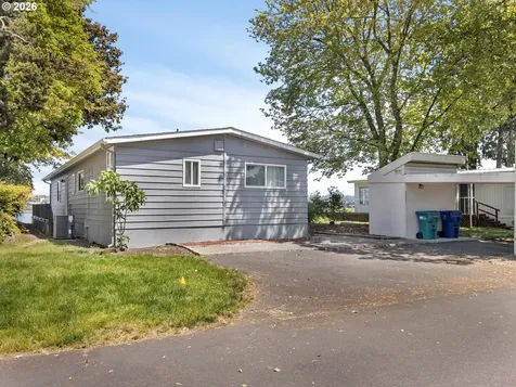 2201 N Menzies Drive Portland OR 97217
