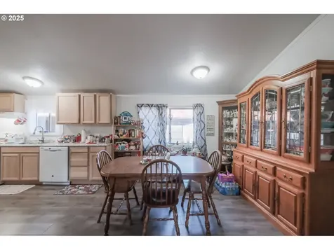 2796 S Main Road Lebanon OR 97355