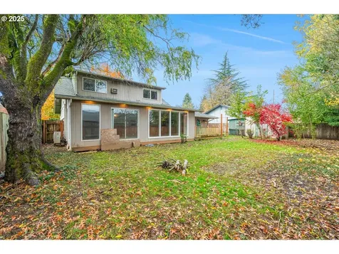 9709 NW 21st Avenue Vancouver WA 98665