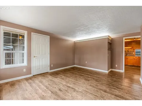 9709 NW 21st Avenue Vancouver WA 98665