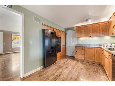 9709 NW 21st Avenue Vancouver WA 98665