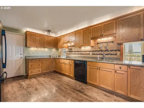 9709 NW 21st Avenue Vancouver WA 98665