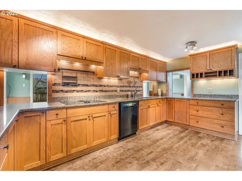 9709 NW 21st Avenue Vancouver WA 98665