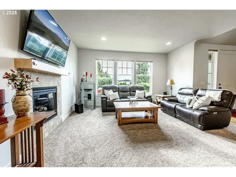 2591 16th Street Springfield OR 97477
