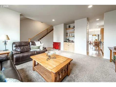 2591 16th Street Springfield OR 97477