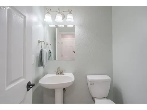 705 NE 158th Avenue Vancouver WA 98684