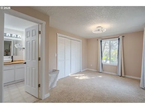 705 NE 158th Avenue Vancouver WA 98684