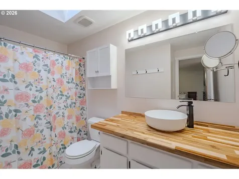 705 NE 158th Avenue Vancouver WA 98684