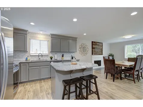 7716 NE 136th Avenue Vancouver WA 98682