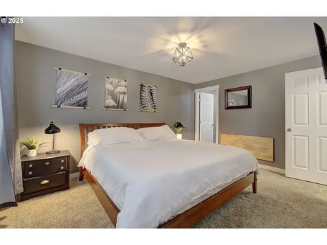 7716 NE 136th Avenue Vancouver WA 98682