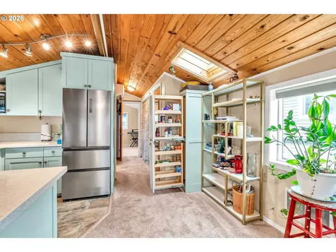 1777 N Jantzen Avenue Portland OR 97217