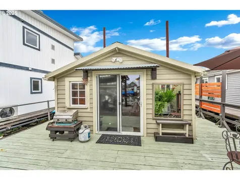 1777 N Jantzen Avenue Portland OR 97217