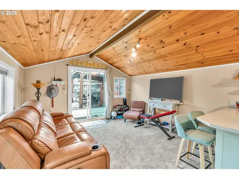 1777 N Jantzen Avenue Portland OR 97217