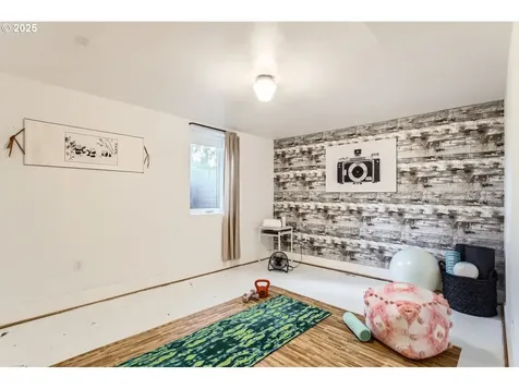 8334 N Fessenden Street Portland OR 97203