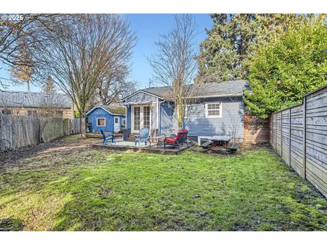 8334 N Fessenden Street Portland OR 97203