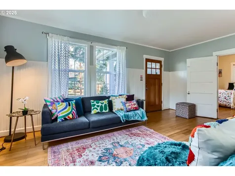 8334 N Fessenden Street Portland OR 97203