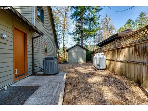 43081 Deerhorn Road Springfield OR 97478