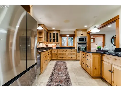 43081 Deerhorn Road Springfield OR 97478