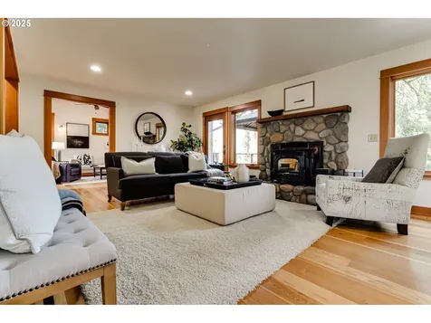 43081 Deerhorn Road Springfield OR 97478