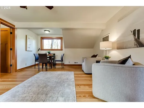 43081 Deerhorn Road Springfield OR 97478