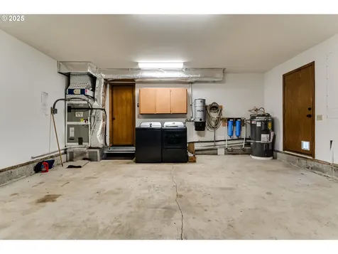 43081 Deerhorn Road Springfield OR 97478