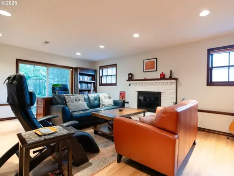 17640 Tree Top Way Lake Oswego OR 97034