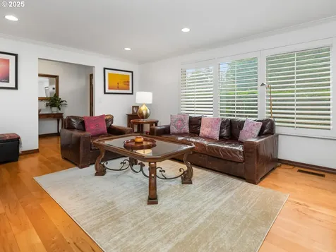 17640 Tree Top Way Lake Oswego OR 97034