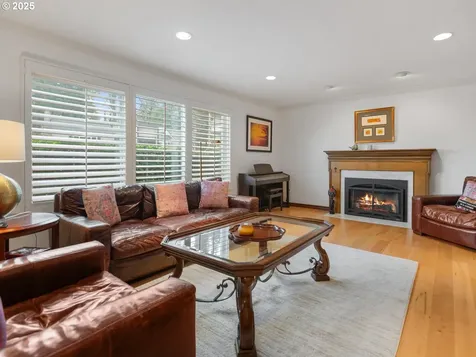 17640 Tree Top Way Lake Oswego OR 97034