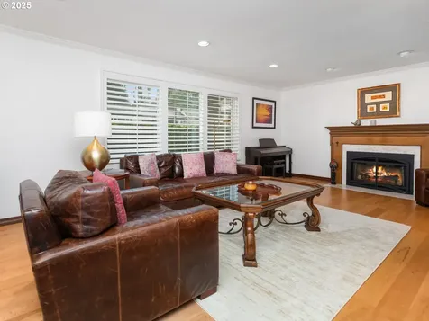 17640 Tree Top Way Lake Oswego OR 97034