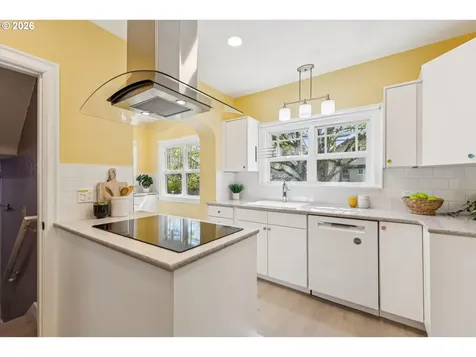 3302 NE 14th Avenue Portland OR 97212