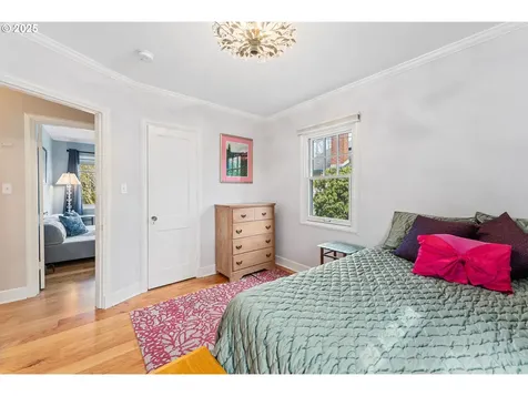 6114 SE 22nd Avenue Portland OR 97202