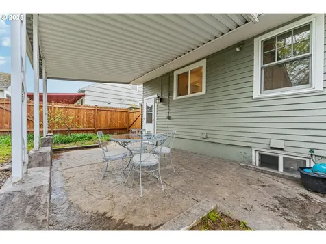 6114 SE 22nd Avenue Portland OR 97202