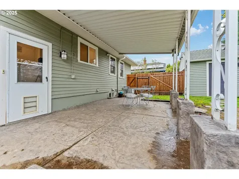 6114 SE 22nd Avenue Portland OR 97202
