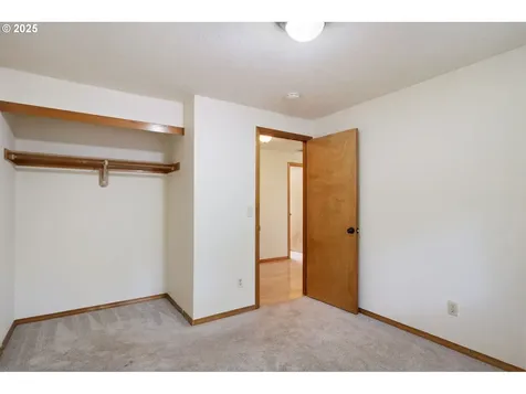 8836 SW 51st Avenue Portland OR 97219