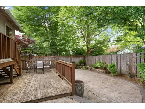 8836 SW 51st Avenue Portland OR 97219