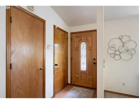 8836 SW 51st Avenue Portland OR 97219