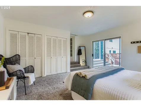 5517 SE Boise Street Portland OR 97206