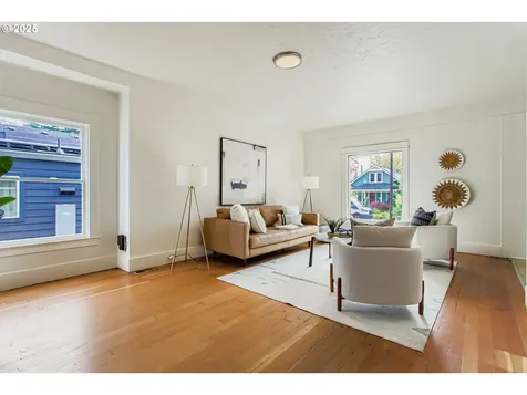 5517 SE Boise Street Portland OR 97206