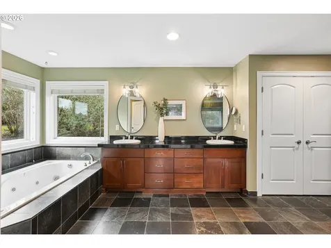 1506 NW Gregory Drive Vancouver WA 98665