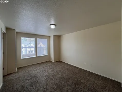 5701 NE 135th Avenue Vancouver WA 98682